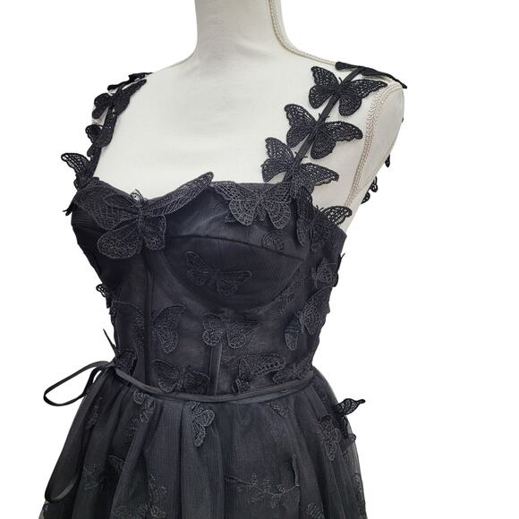 Djdj - Picture 5 of 12